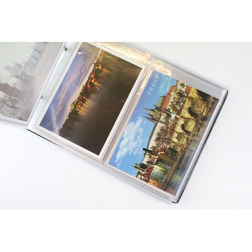 395 - Collection of postcards, cigarette cards, picture cards, first day covers, etc, featuring The Royal ... 