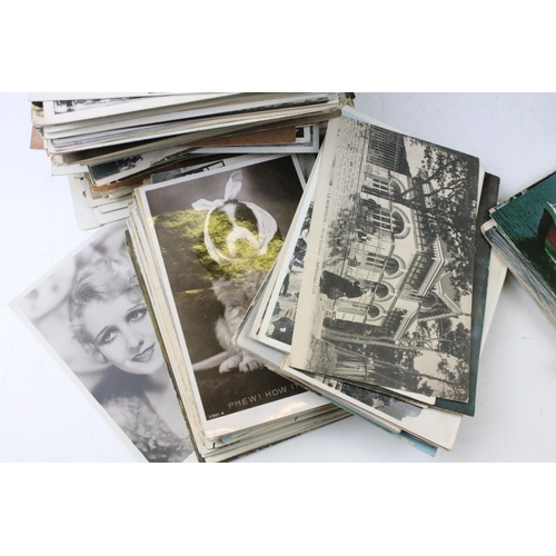 396 - Large collection of pre-WW2 postcards to include British and international examples, the subjects fe... 