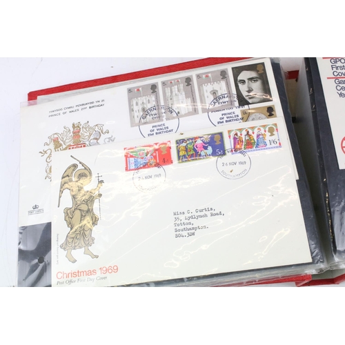 406 - Collection of coins / coin sets to include five proof year sets and a quantity of commemorative crow... 