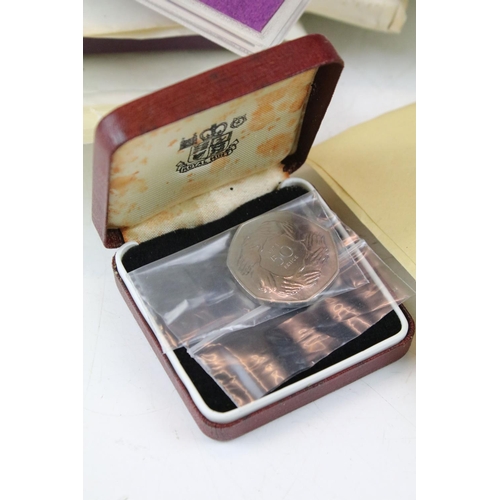 406 - Collection of coins / coin sets to include five proof year sets and a quantity of commemorative crow... 