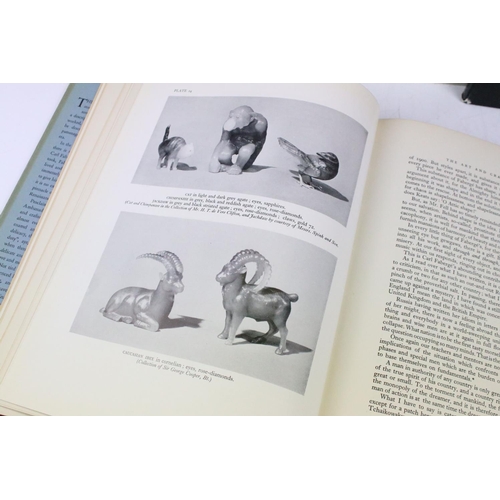 409 - Books - A small collection of books to include hardback art books, featuring 'Treasure of the Louvre... 