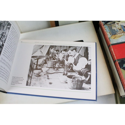 409 - Books - A small collection of books to include hardback art books, featuring 'Treasure of the Louvre... 