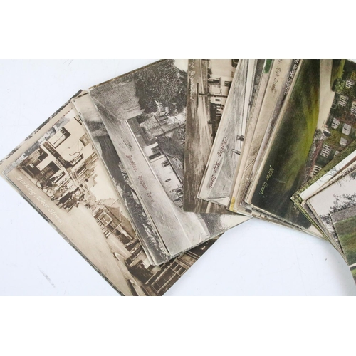 411 - Collection of around 600 Surrey postcards to include a large quantity of real photographic examples,... 