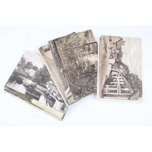 411 - Collection of around 600 Surrey postcards to include a large quantity of real photographic examples,... 
