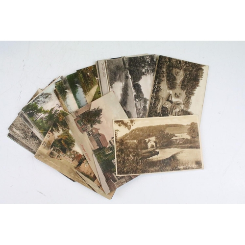 411 - Collection of around 600 Surrey postcards to include a large quantity of real photographic examples,... 