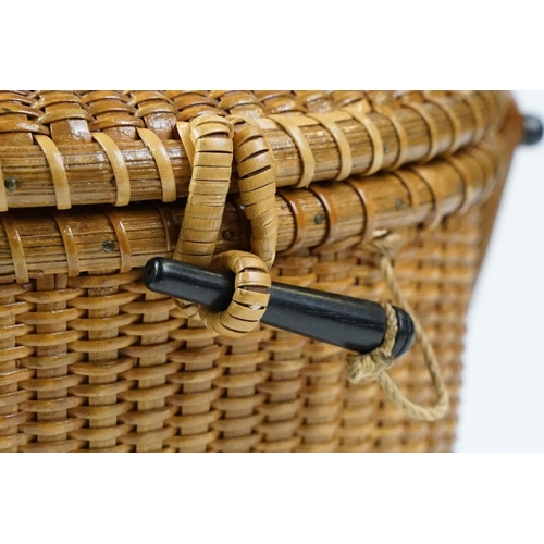 255 - Jose Formosa Reyes - Nantucket basket cocktail purse circa 1951. The purse of woven oval form with w... 