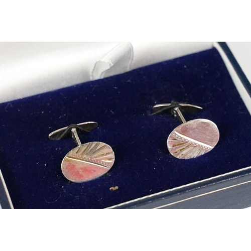 299 - Gents diamond cut cufflinks