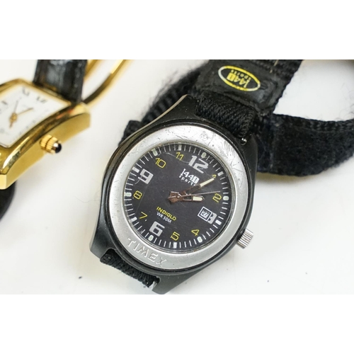 326 - Collection of ladies and gents watches