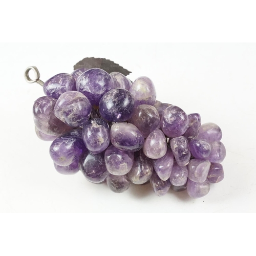 436 - Collection of mineral specimens to include geode, pyrite, crystals and amethyst grapes. Together wit... 