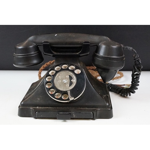 436 - Collection of mineral specimens to include geode, pyrite, crystals and amethyst grapes. Together wit... 