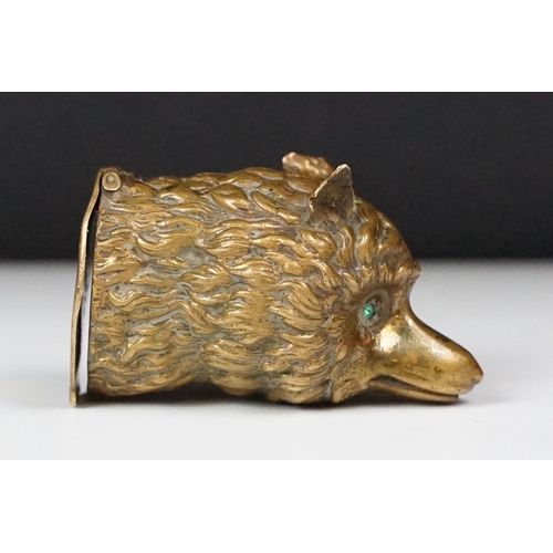 192 - Early 20th century Novelty Vesta Case in the form of a fox with green eyes, 5cm long