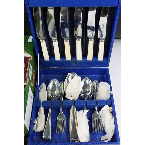 339 - A box of mixed collectables to include turned wooden trinket boxes, Zeiss tripod, GWR rule book and ... 