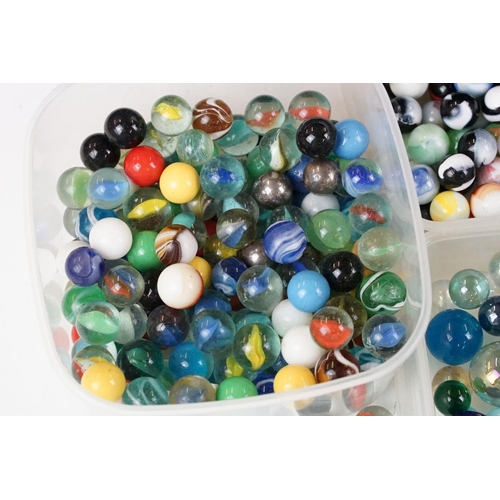 340 - A large collection of mixed marbles of various sizes and colours.