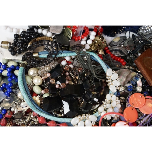 350 - Box of assorted fashion jewellery and watches