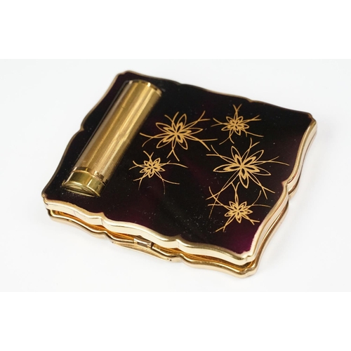 361 - A small group of collectables to include a limited edition ceramic vase, Womens Voluntary Service me... 