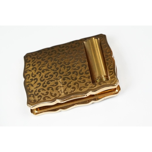 361 - A small group of collectables to include a limited edition ceramic vase, Womens Voluntary Service me... 