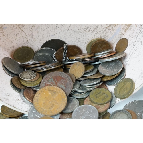 363 - A box of mixed coins to include United Kingdom and European examples.