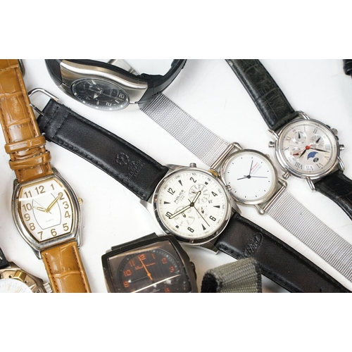 374 - Collection of gents watches to include chronographs, Lucerne, Ben Sherman, Sekonda, Police automatic... 