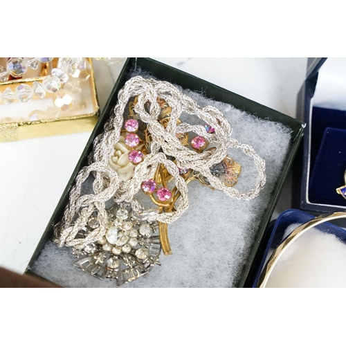 383 - A collection of mainly vintage costume jewellery together with a selection of sporting fob medals