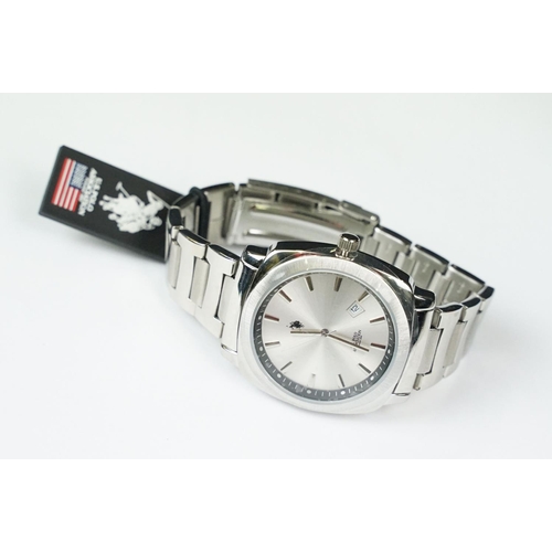 389 - Three gents boxed watches to include Sekona chronograph Gianni sabatini mop dial chronograph, US pol... 