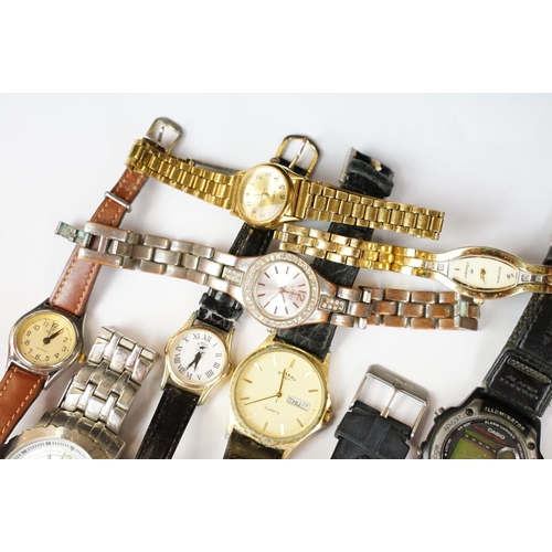 390 - A collection of ladies and gents wristwatches to include Casio.