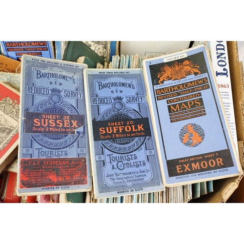 419 - Collection of assorted mid Century folding maps of different areas of the UK to include Ordnance sur... 