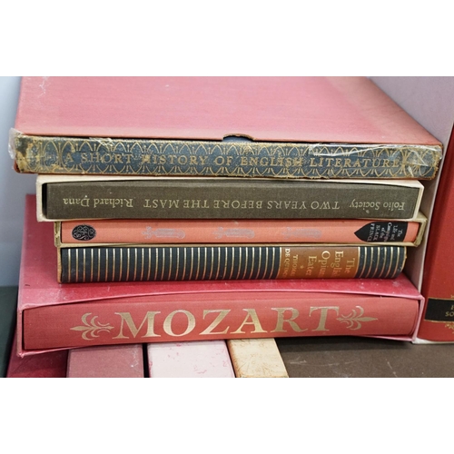 498 - Books - A collection of The Folio Society books & box sets housed within card sleeves, the lot to in... 