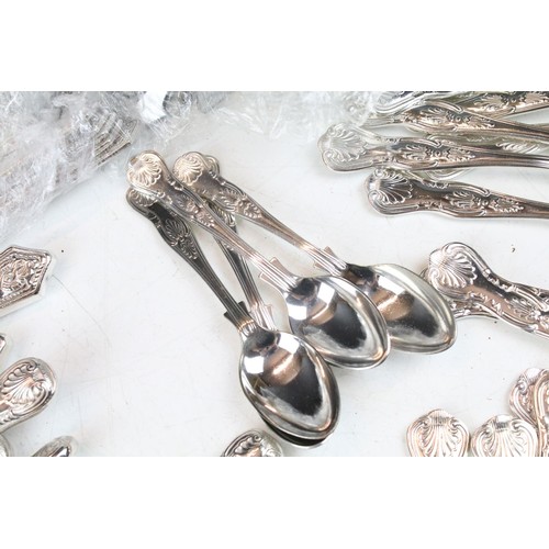 452 - Collection of Newbridge silver plated cutlery to include 60 kings pattern pieces and 50 Kings patter... 