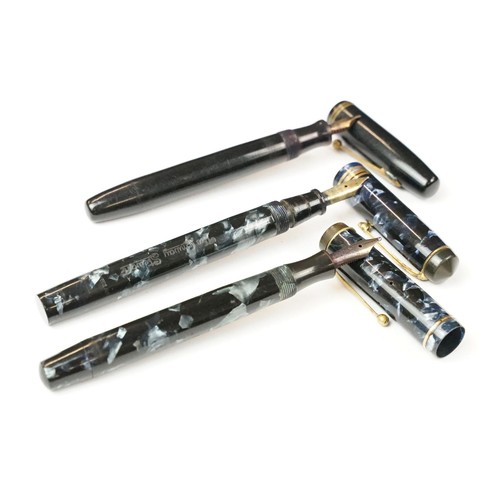 231 - Three fountain pens with gold nibs to include Conway Stewart, Mentmore & Parkette