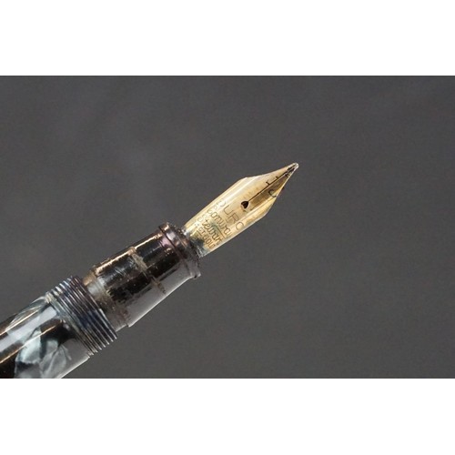 231 - Three fountain pens with gold nibs to include Conway Stewart, Mentmore & Parkette