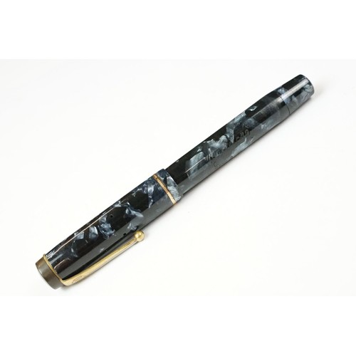 231 - Three fountain pens with gold nibs to include Conway Stewart, Mentmore & Parkette