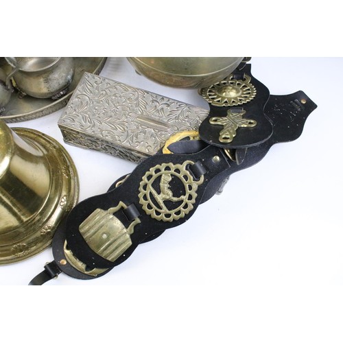 456 - Collection of 20th Century metal wares to include a large bell, trivet, kettle, silver plated tea wa... 