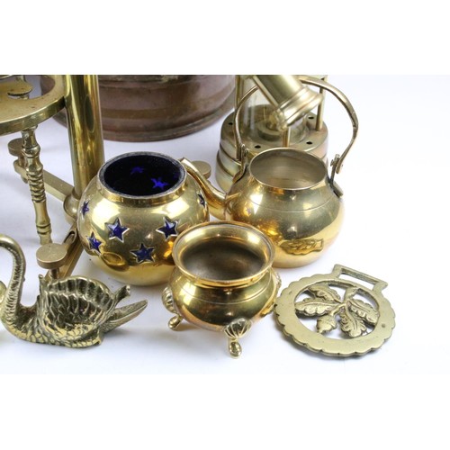 460 - Collection of assorted brass and metal wares to include brass telescope, a copper helmet form coal s... 