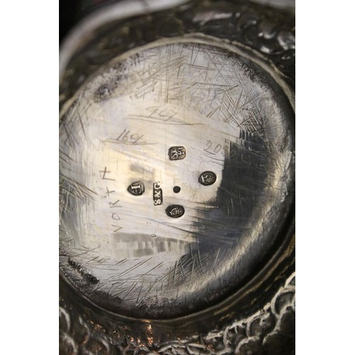 465 - Collection of silver plated to include champagne bucket, muffin warmer, wine coaster, oil lamp, gond... 