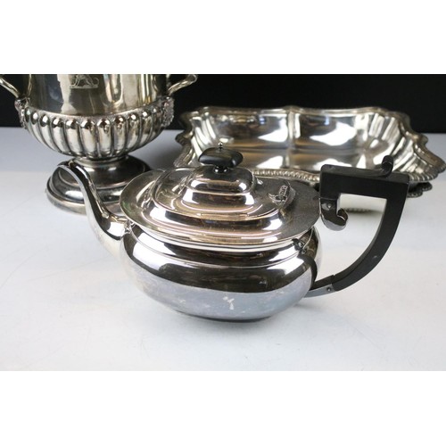 467 - Collection of silver and silver plated items to include a Georgian silver hallmarked tea caddy spoon... 