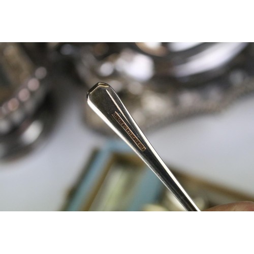 467 - Collection of silver and silver plated items to include a Georgian silver hallmarked tea caddy spoon... 