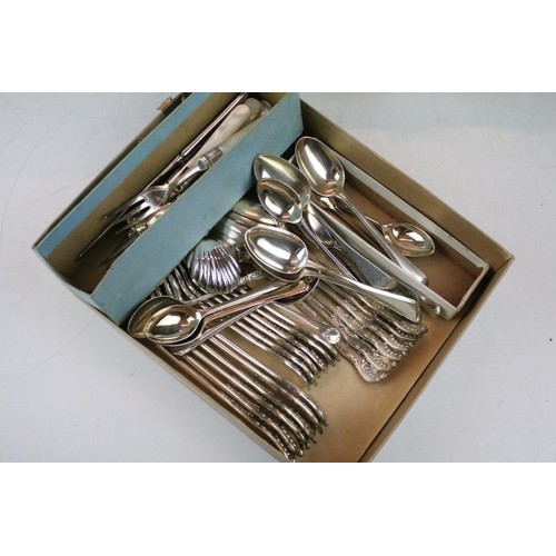 467 - Collection of silver and silver plated items to include a Georgian silver hallmarked tea caddy spoon... 