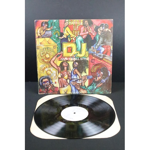 312 - Vinyl - Reggae - Battle Of The D.J.s, Dance Hall Style. Original Jamaican 1982 1st mispress copy wit... 