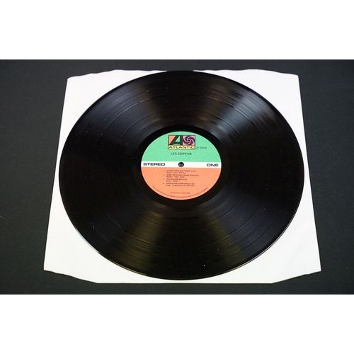 186 - Vinyl - 10 albums by Led Zeppelin to include: Led Zeppelin I (8122796641) EX+ (in open shrink), II (... 