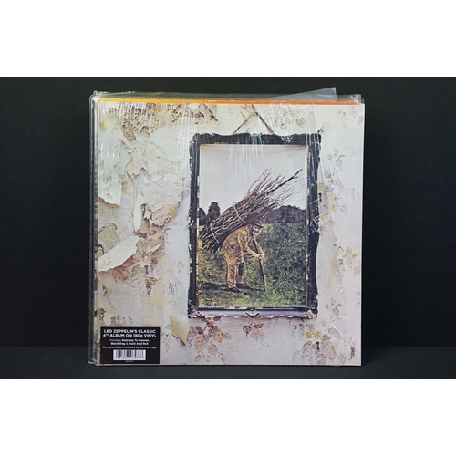 186 - Vinyl - 10 albums by Led Zeppelin to include: Led Zeppelin I (8122796641) EX+ (in open shrink), II (... 