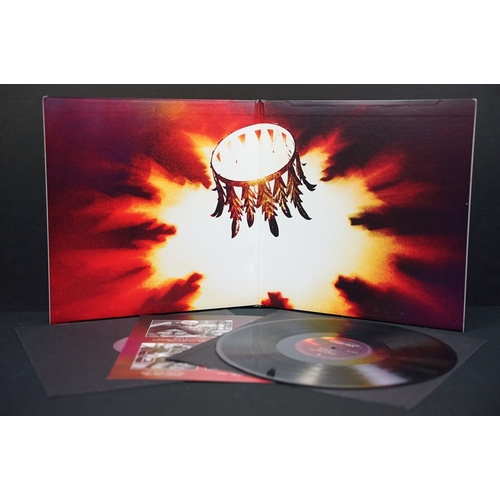 187 - Vinyl - 2 albums by Robert Plant to include: Carry Fire (2017 double album, one album is etched on o... 