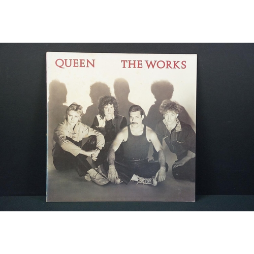 188 - Vinyl - 9 albums by Queen to include: Queen (UK 1973 1st pressing 3U / 3U matrices, EMI - EMC 3006) ... 