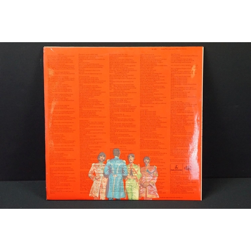 171 - Vinyl - 3 variants of The Beatles – Sgt. Pepper's Lonely Hearts Club Band on Parlophone Records to i... 