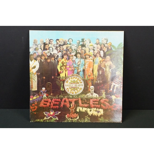 171 - Vinyl - 3 variants of The Beatles – Sgt. Pepper's Lonely Hearts Club Band on Parlophone Records to i... 