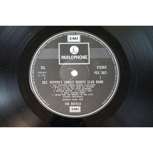 171 - Vinyl - 3 variants of The Beatles – Sgt. Pepper's Lonely Hearts Club Band on Parlophone Records to i... 