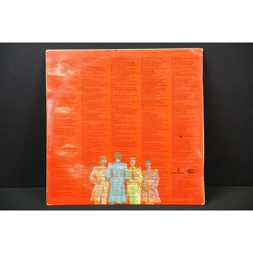 171 - Vinyl - 3 variants of The Beatles – Sgt. Pepper's Lonely Hearts Club Band on Parlophone Records to i... 