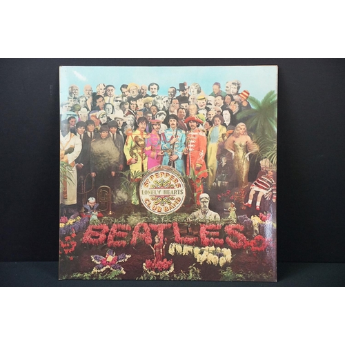 171 - Vinyl - 3 variants of The Beatles – Sgt. Pepper's Lonely Hearts Club Band on Parlophone Records to i... 