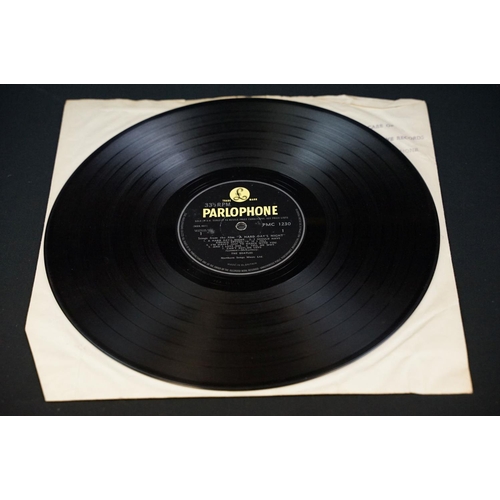 421 - Vinyl - 7 The Beatles LPs all with yellow/black Parlophone labels to include Rubber Soul x 2 (one st... 