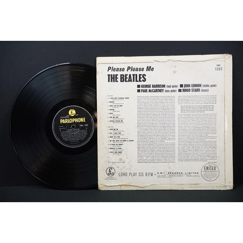 421 - Vinyl - 7 The Beatles LPs all with yellow/black Parlophone labels to include Rubber Soul x 2 (one st... 