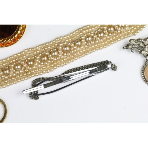 299 - Collection of vintage costume jewellery to include Victorian mourning brooch with carved bone scene ... 